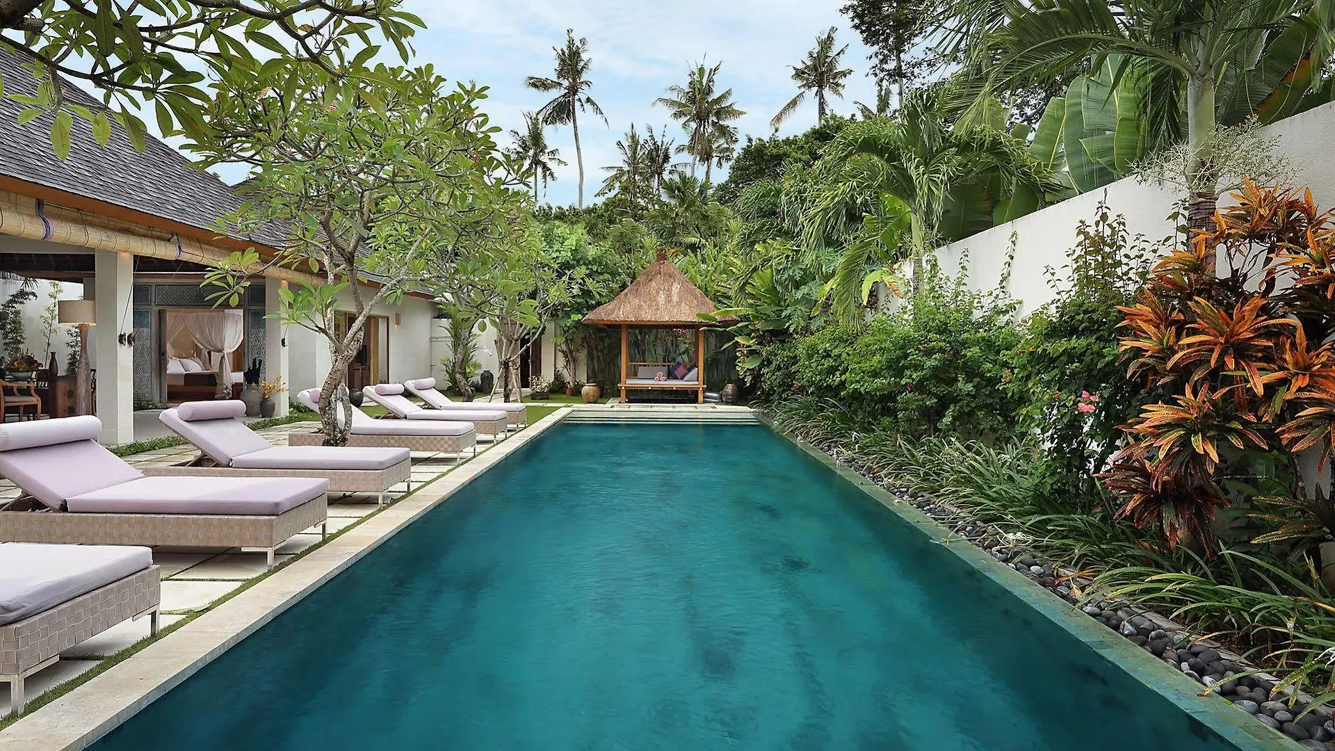 Villa Bali Asri Batubelig Seminyak  Indonesia