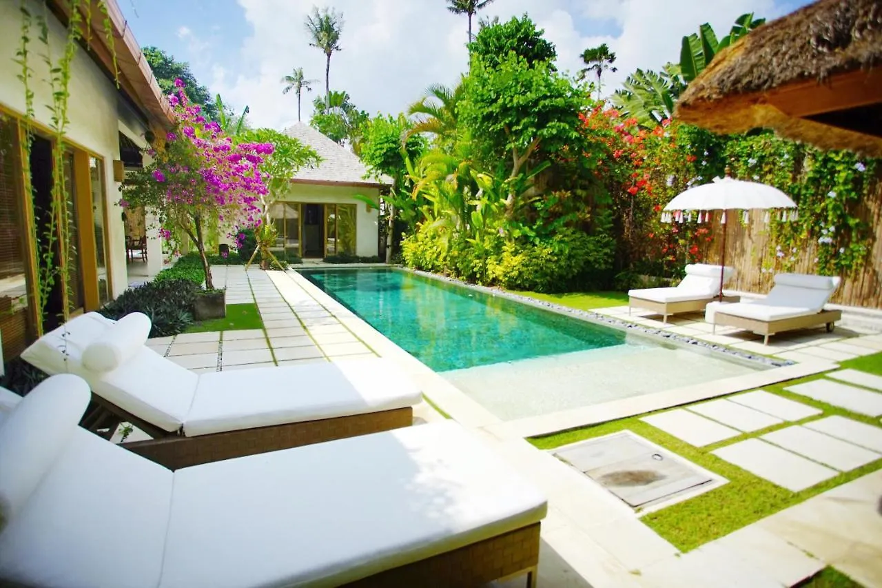 Villa Bali Asri Batubelig Seminyak  Seminyak (Bali)
